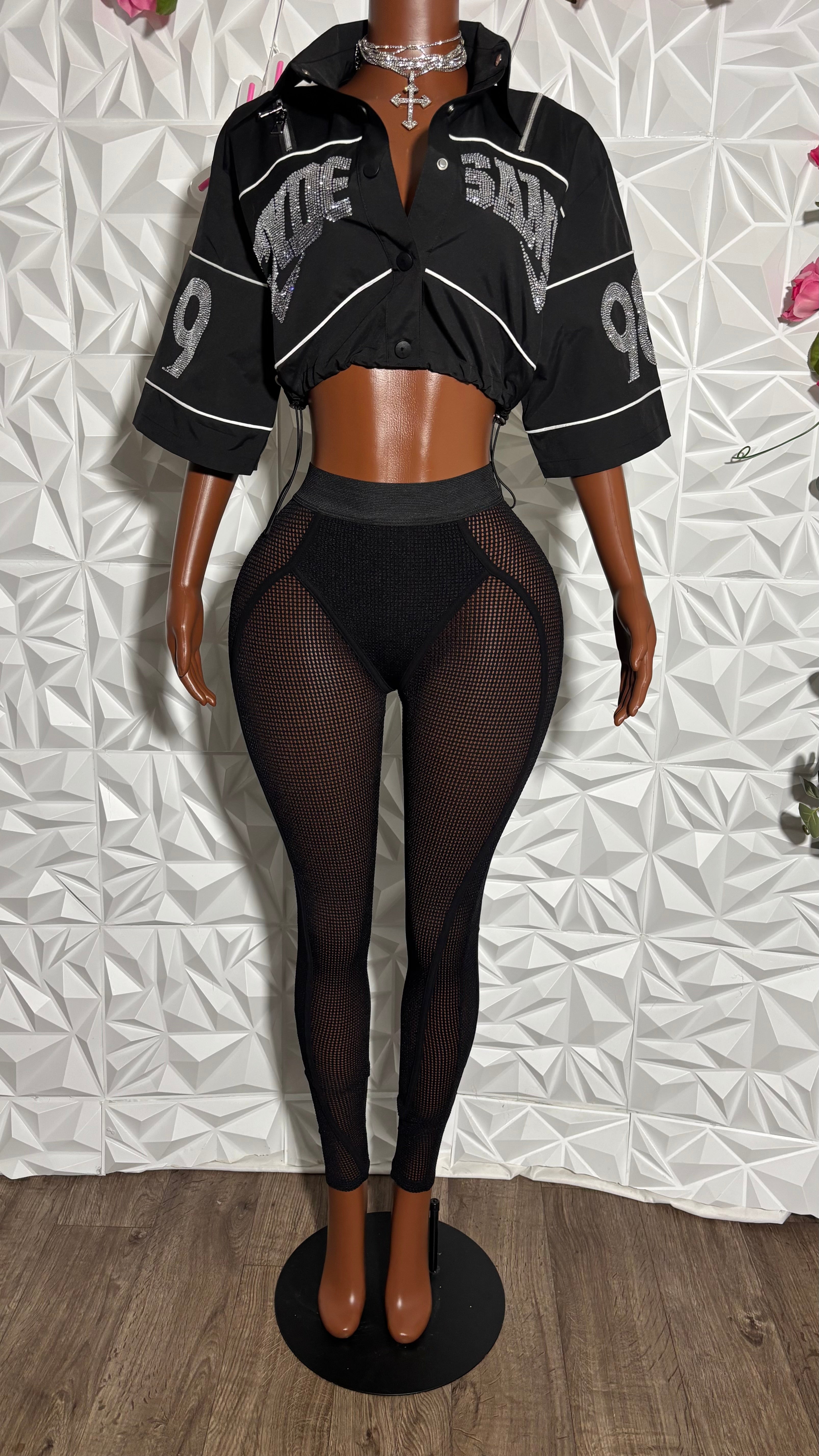 Off Duty Baddie Top (Black)