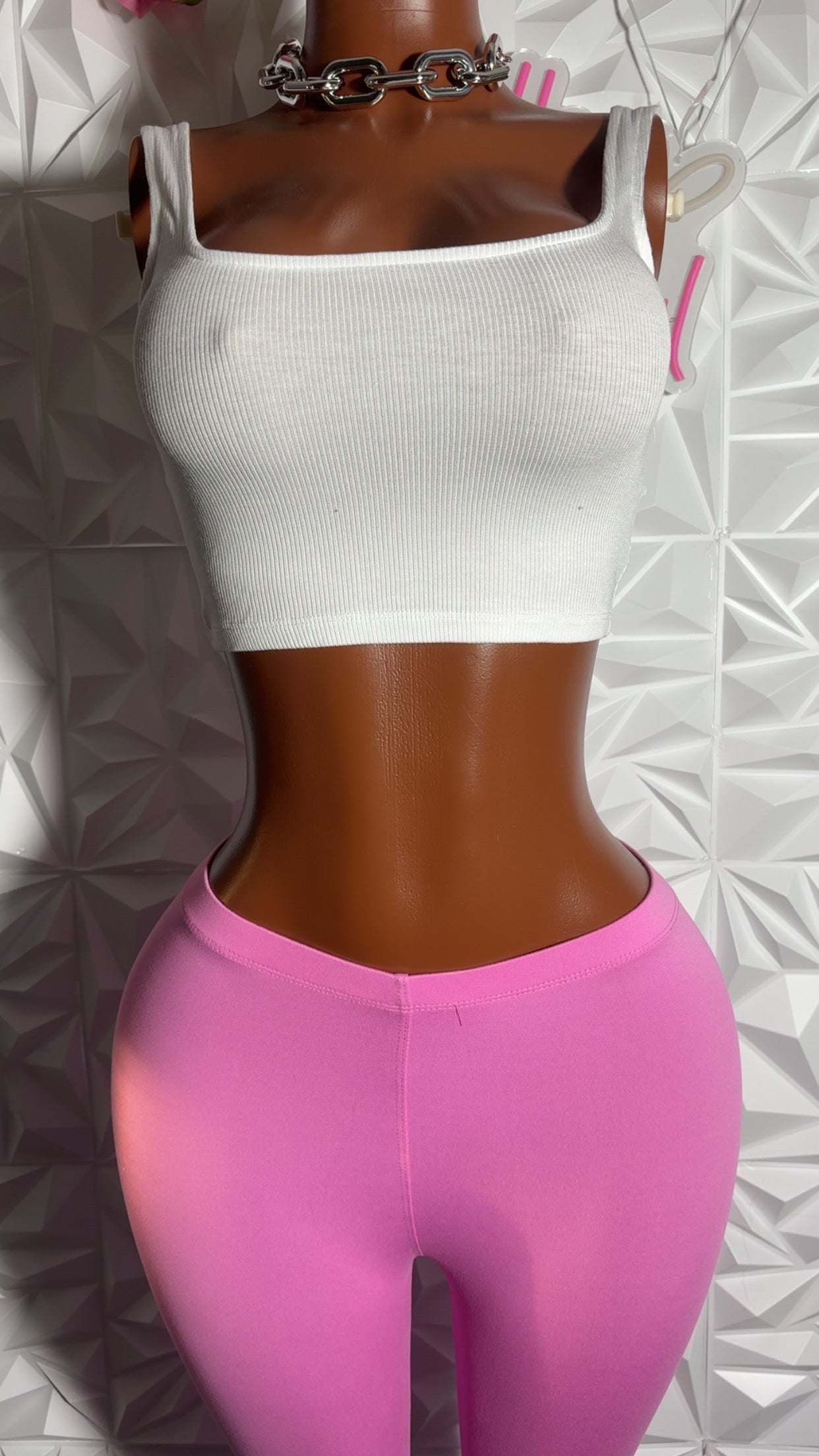 Square ribbed tank