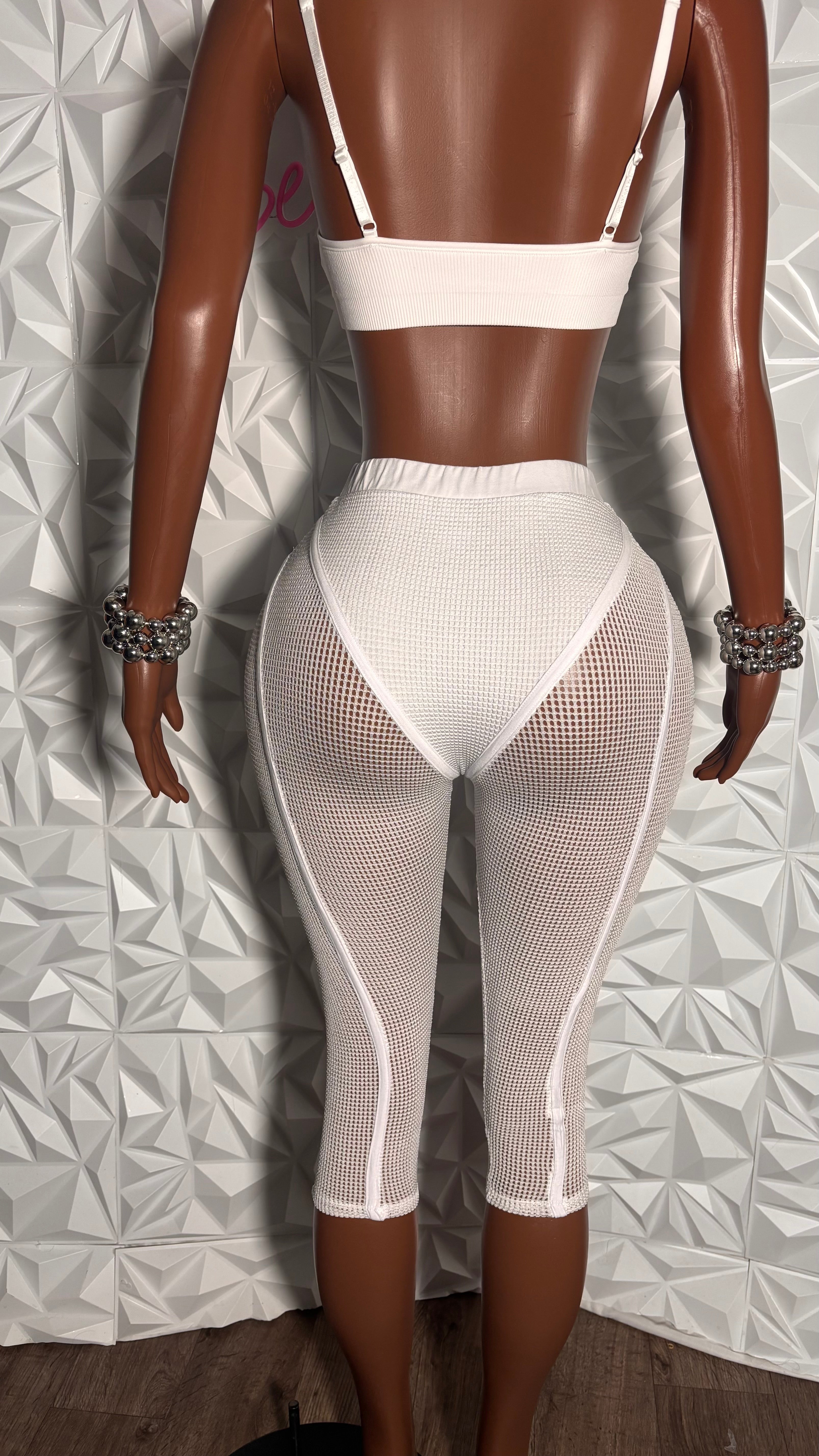 Popcorn mesh capris (White)