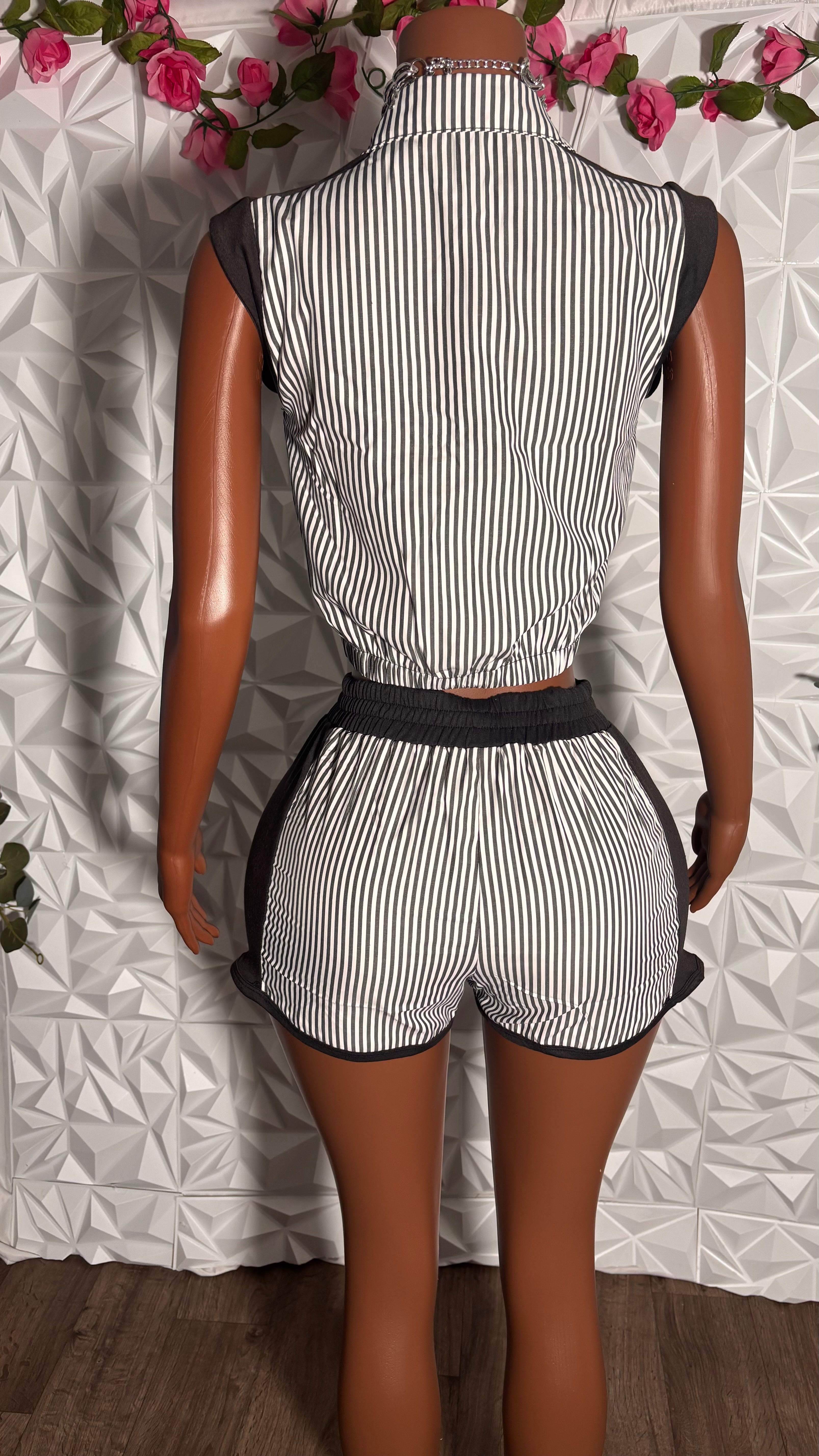 Pin stripe set (Black)