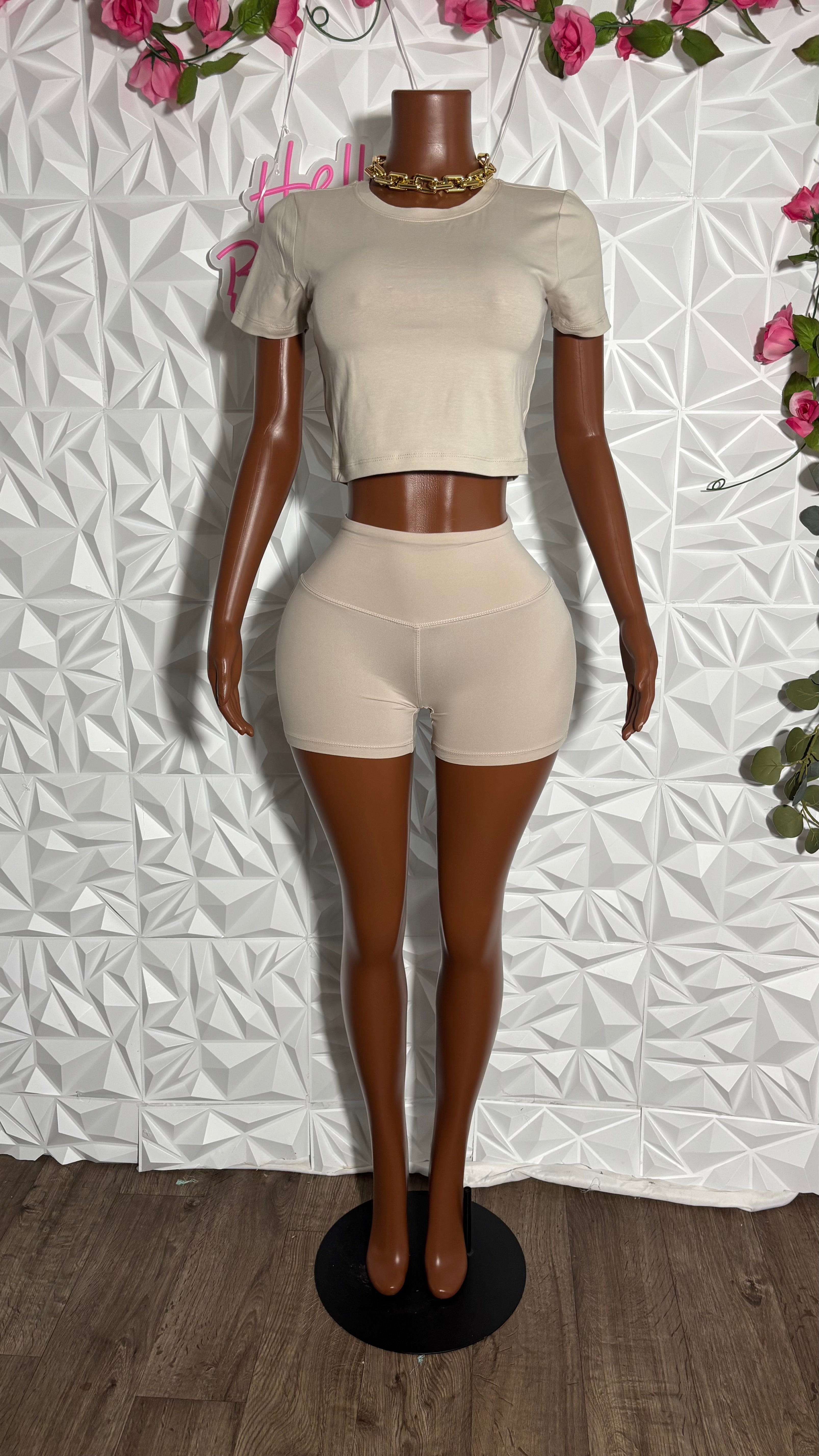 Crop shorts set (Beige)